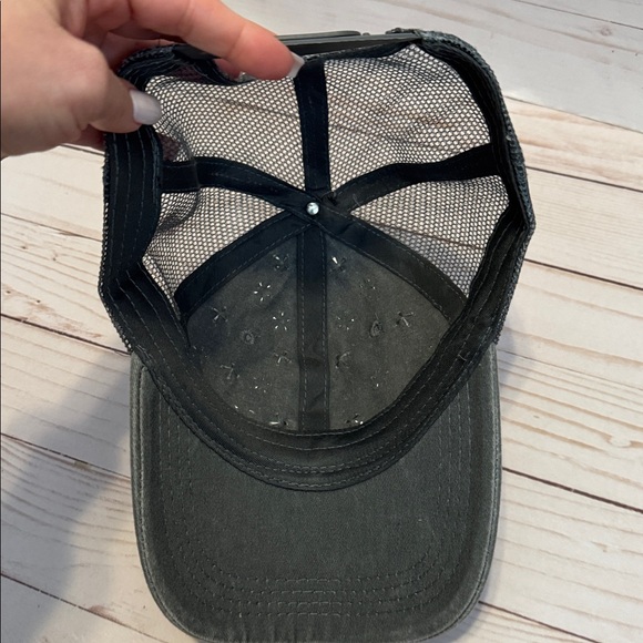 Studded greyish Trucker Hat main image 5